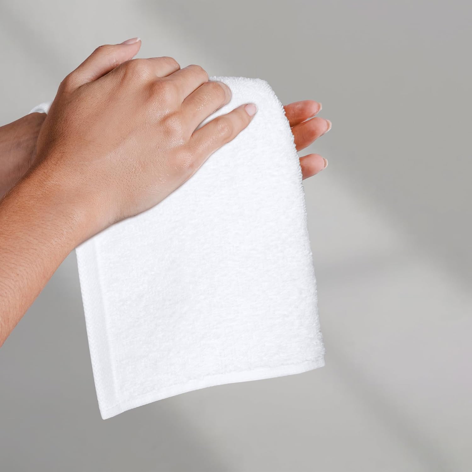 Amazon Basics 100 Cotton Washcloths Soft Durable 24-Pack 12x12 White