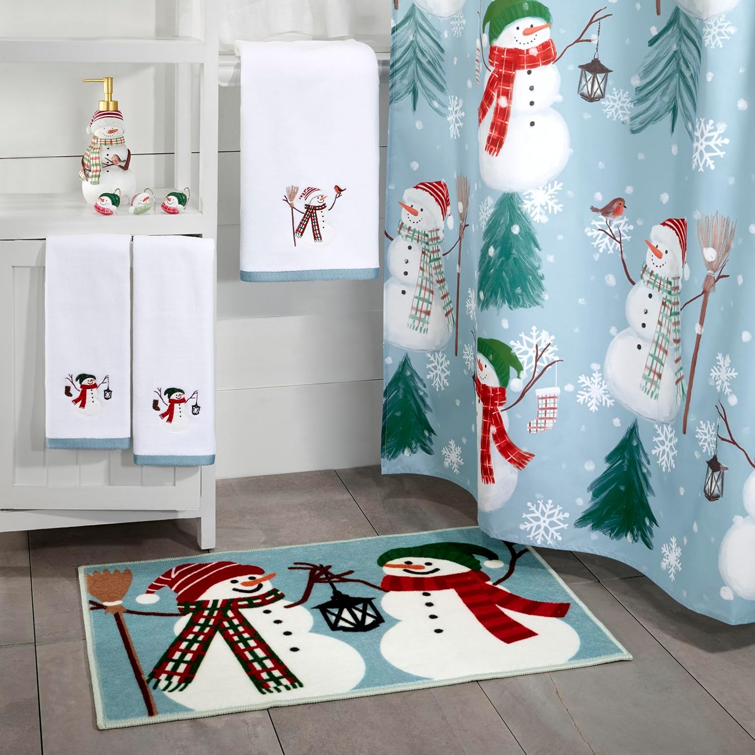 Avanti Linens Snowman Park Collection Fingertip Towels Multicolor