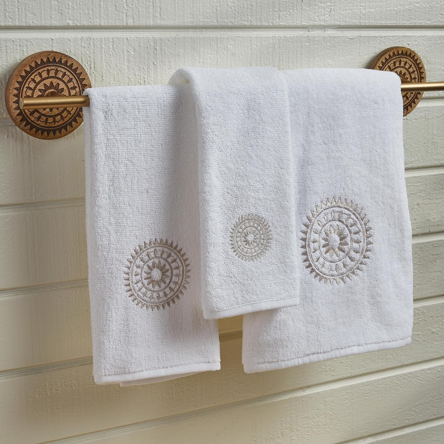 4-Piece Premium Fingertip Towel Set for the Perfect Bath Experience