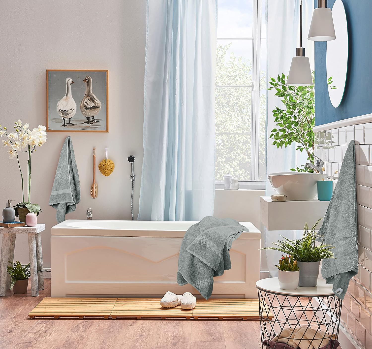 Utopia 8-Piece Premium Towel Set